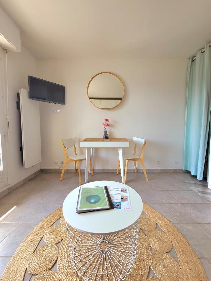 M2M Studio Magnifique Vue Mer - Avec Balcon - Les Pieds Dans L Eau! Blonville-sur-Mer Luaran gambar