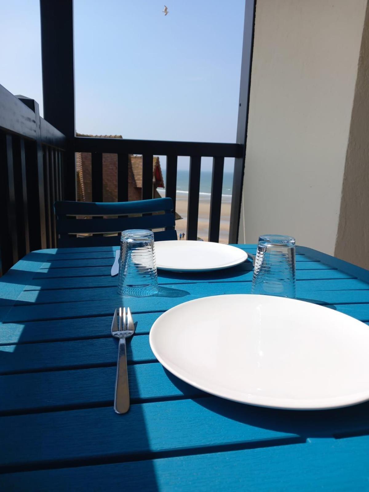M2M Studio Magnifique Vue Mer - Avec Balcon - Les Pieds Dans L Eau! Blonville-sur-Mer Luaran gambar