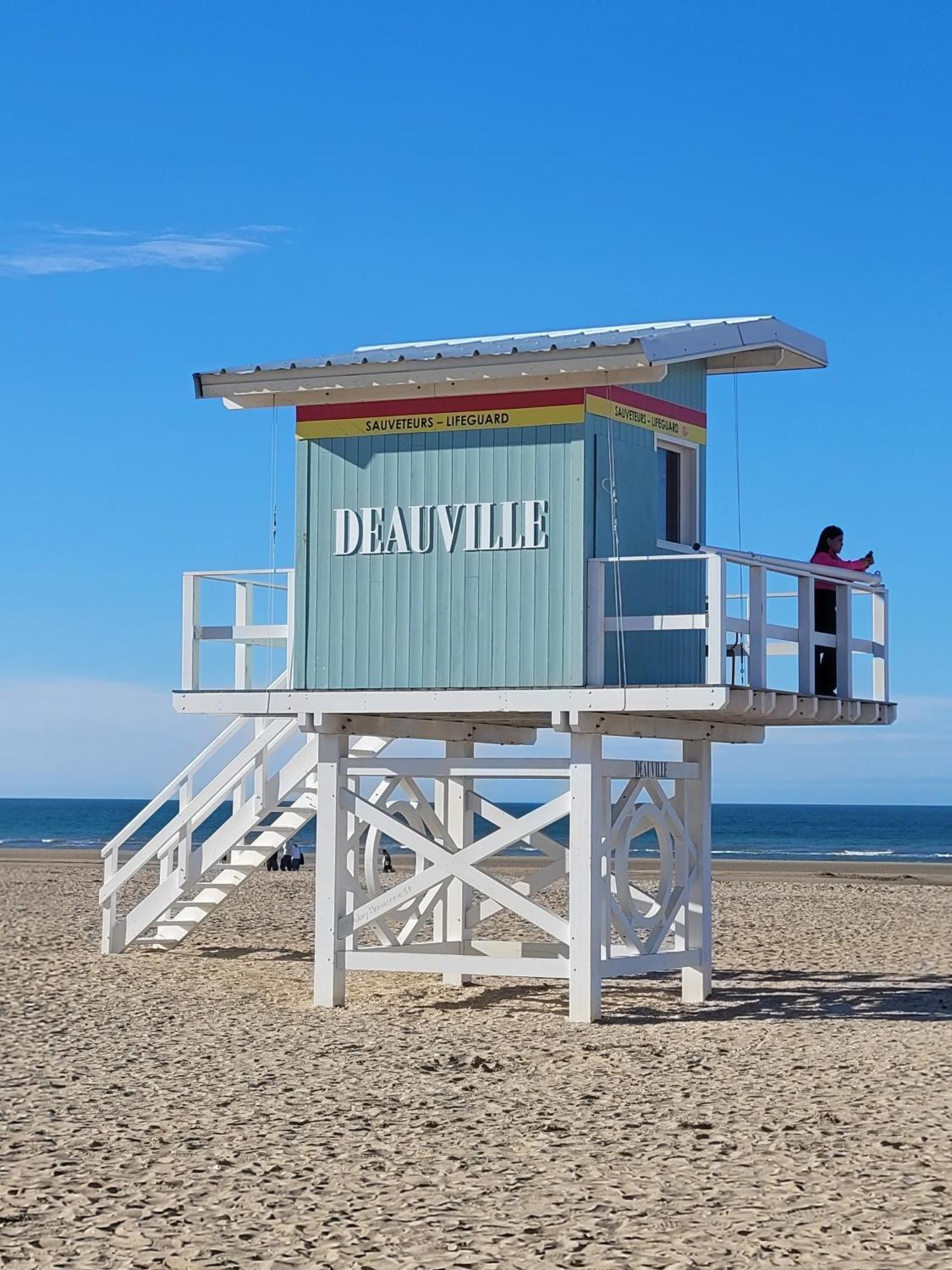 M2M Studio Magnifique Vue Mer - Avec Balcon - Les Pieds Dans L Eau! Blonville-sur-Mer Luaran gambar